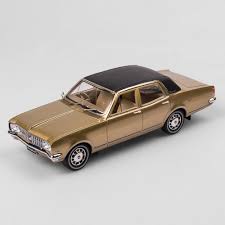 Authentic Collectables 1:18 Holden HK Brougham - Inca Gold