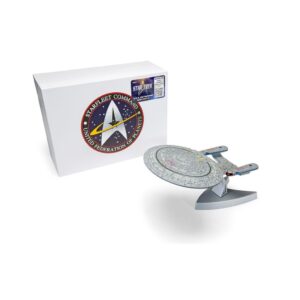 CORGI STAR TREK U.S.S. ENTERPRISE NCC-1701-D (THE NEXT GENERATION)
