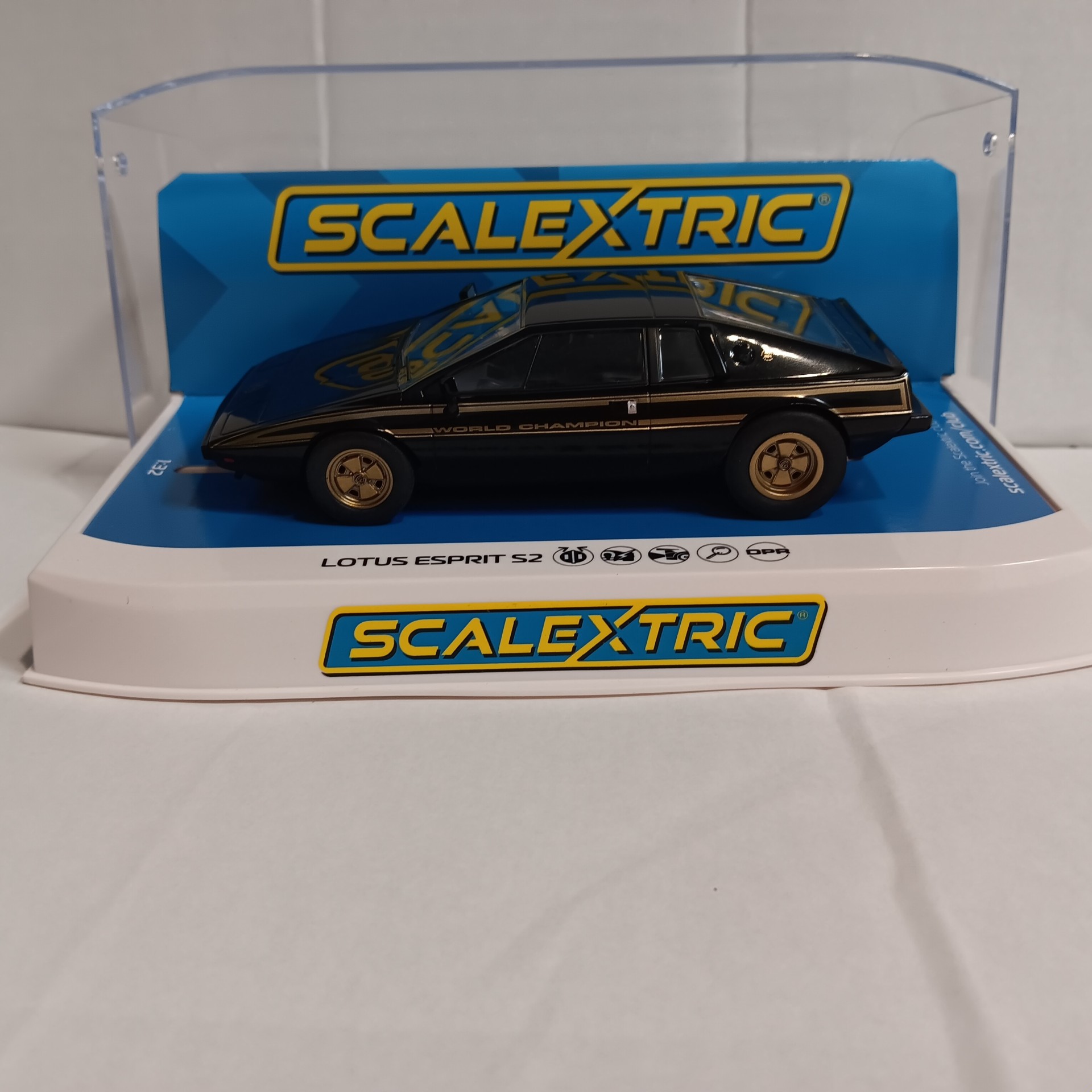 Scalextric C4253 Lotus S2